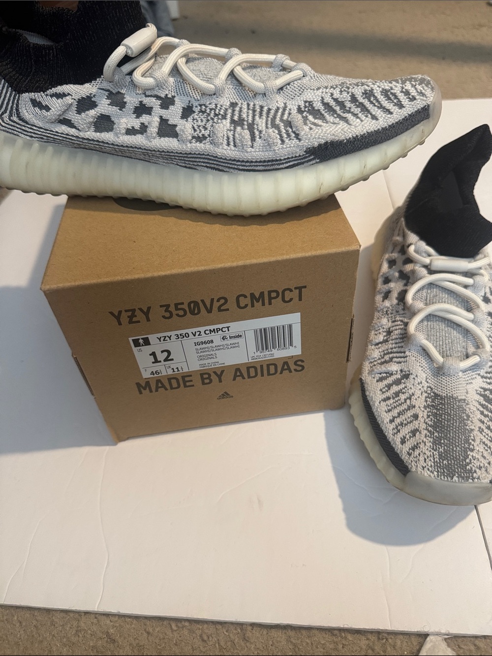 adidas Yeezy 350 V2 CMPCT - White, Grey